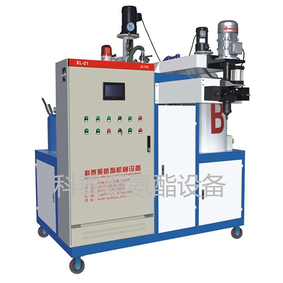 聚氨酯微孔彈性體澆注機(jī) 聚氨酯微孔彈性體澆注機(jī)